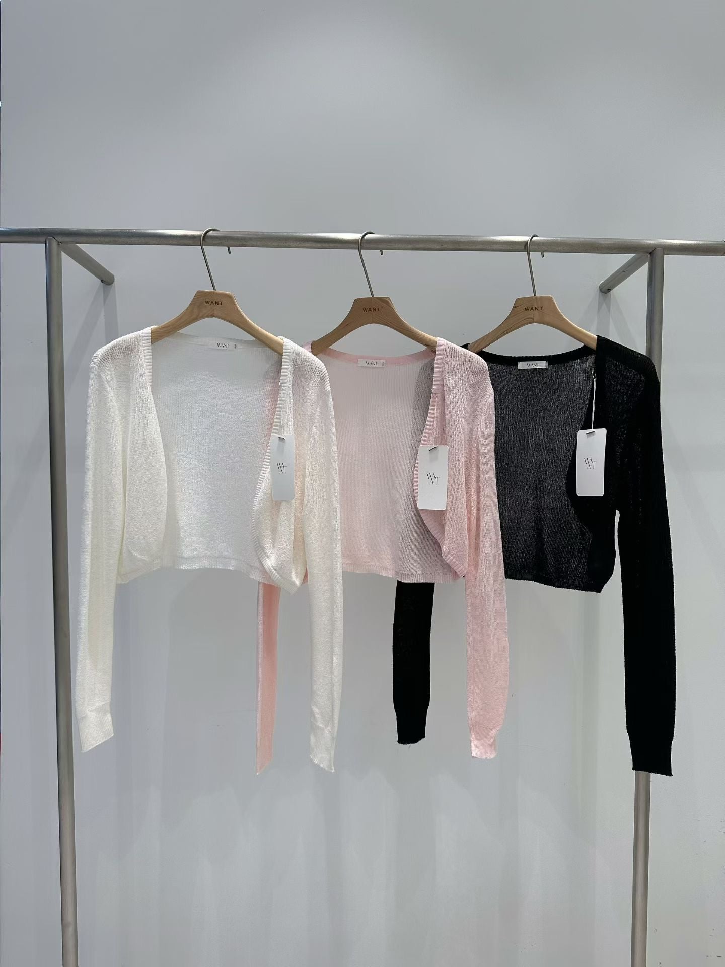 MS60507 Airy light crop cardigan