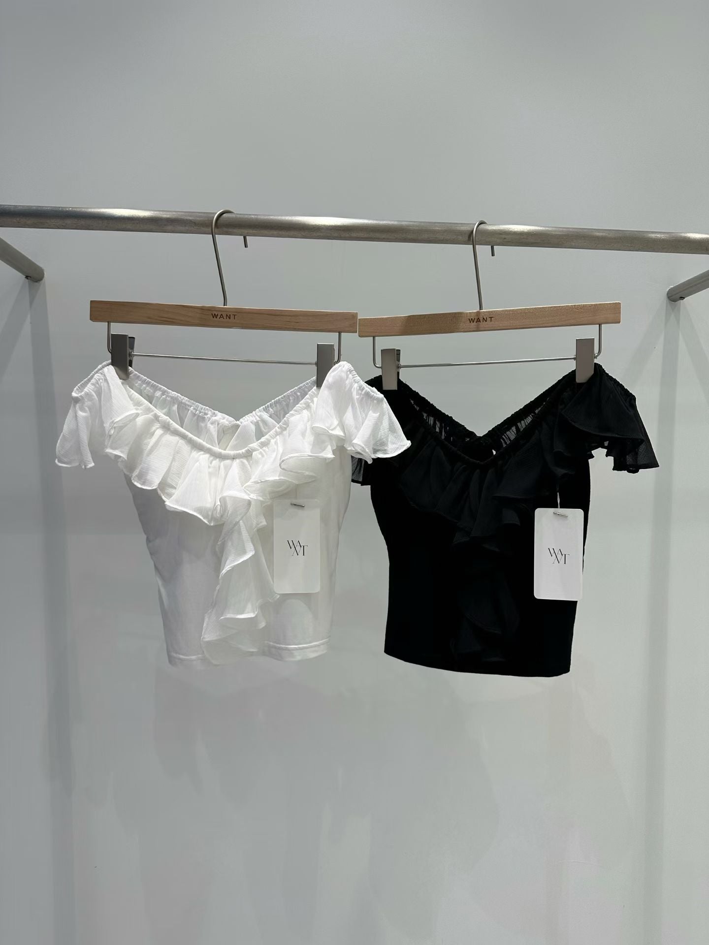 MS60714 Giselle two ways top