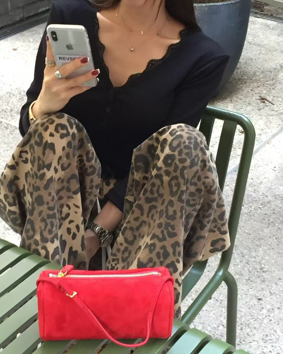 MS50912 V lace long sleeve tee