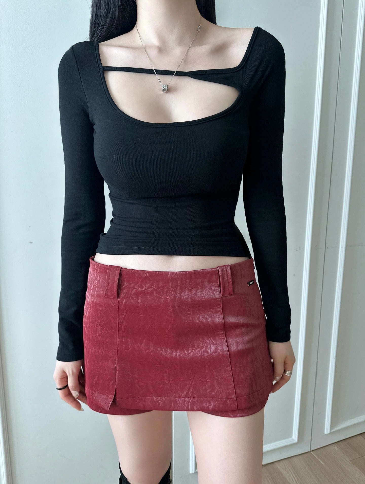MS50922 Slit long sleeve bratop