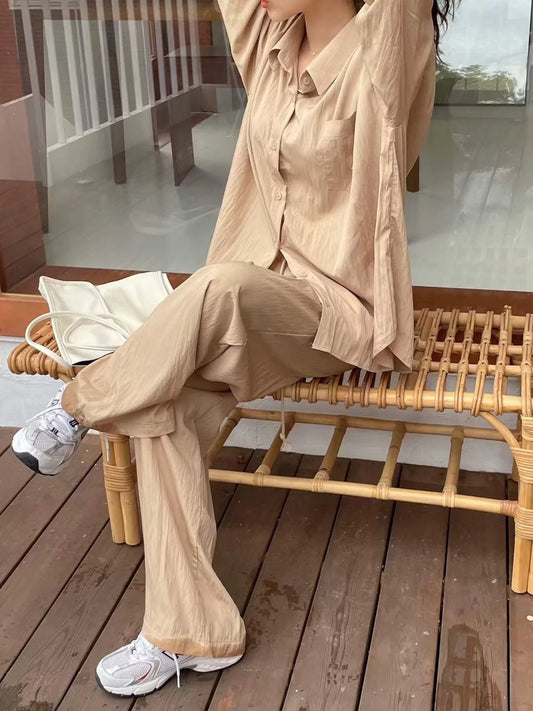 Wrinkled blouse beige