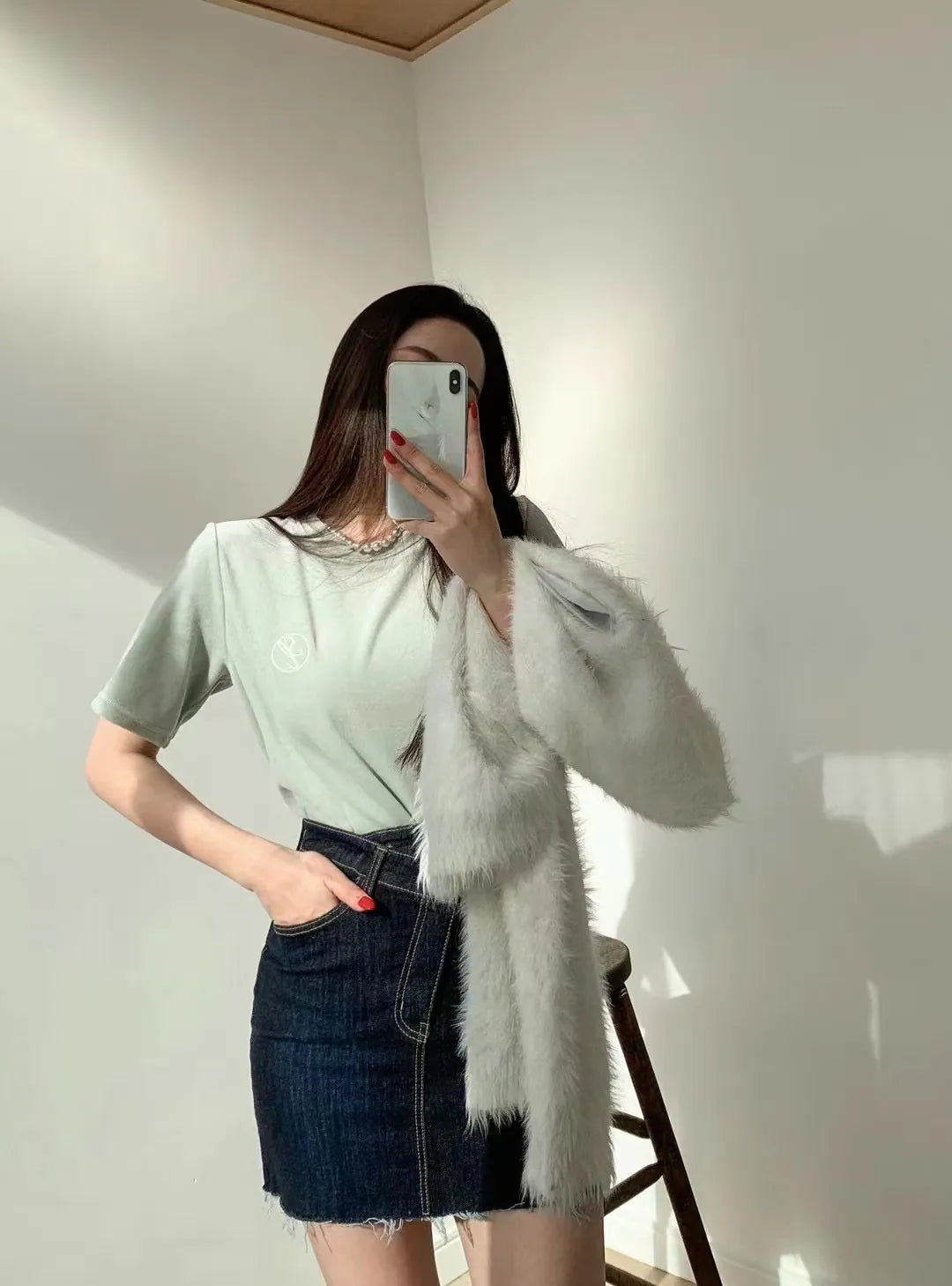 Slit denim skirt