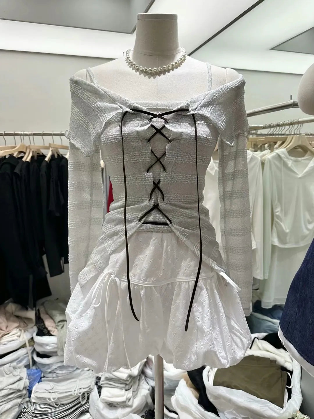 Soft lace ribbon top