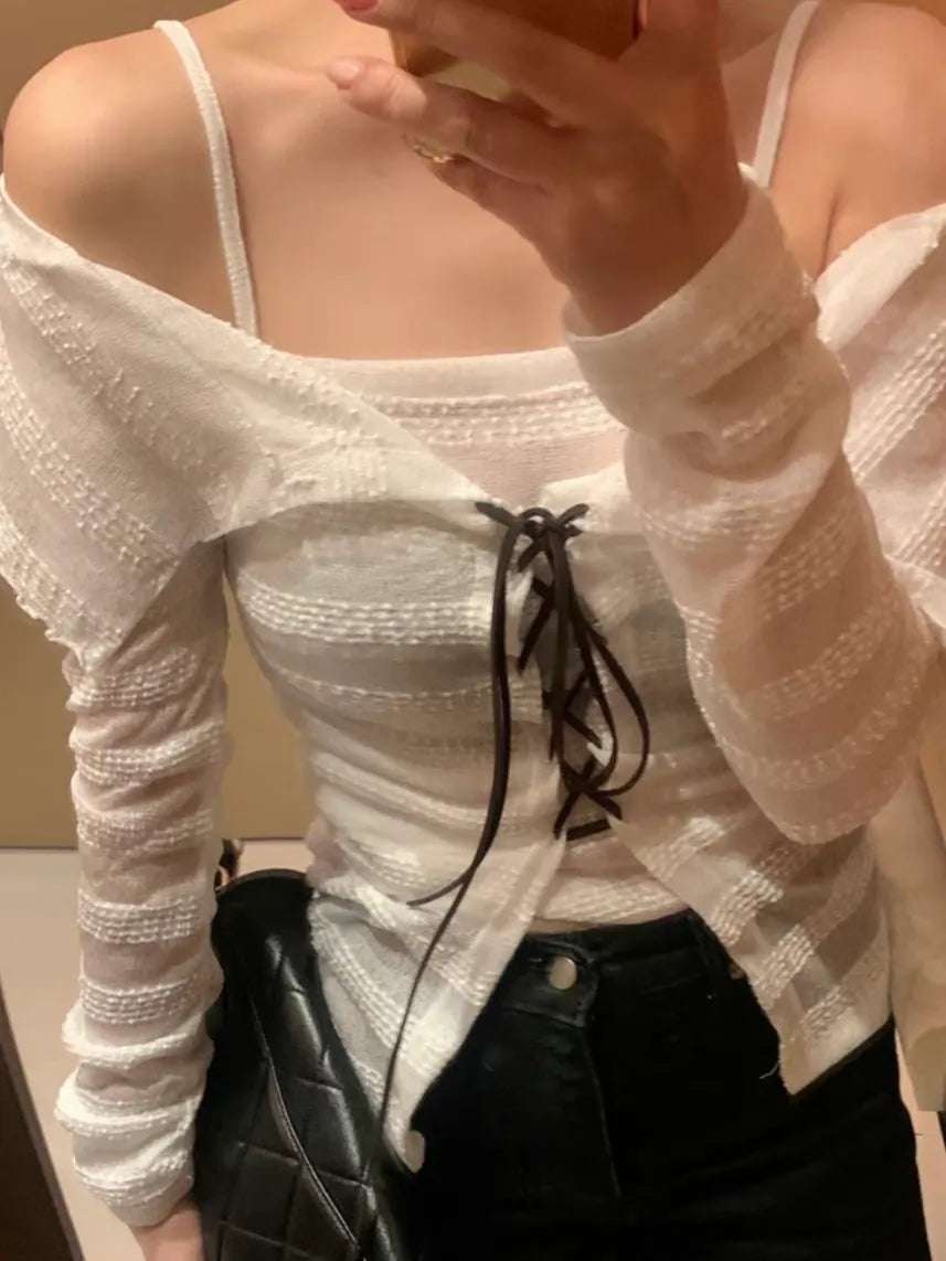 Soft lace ribbon top