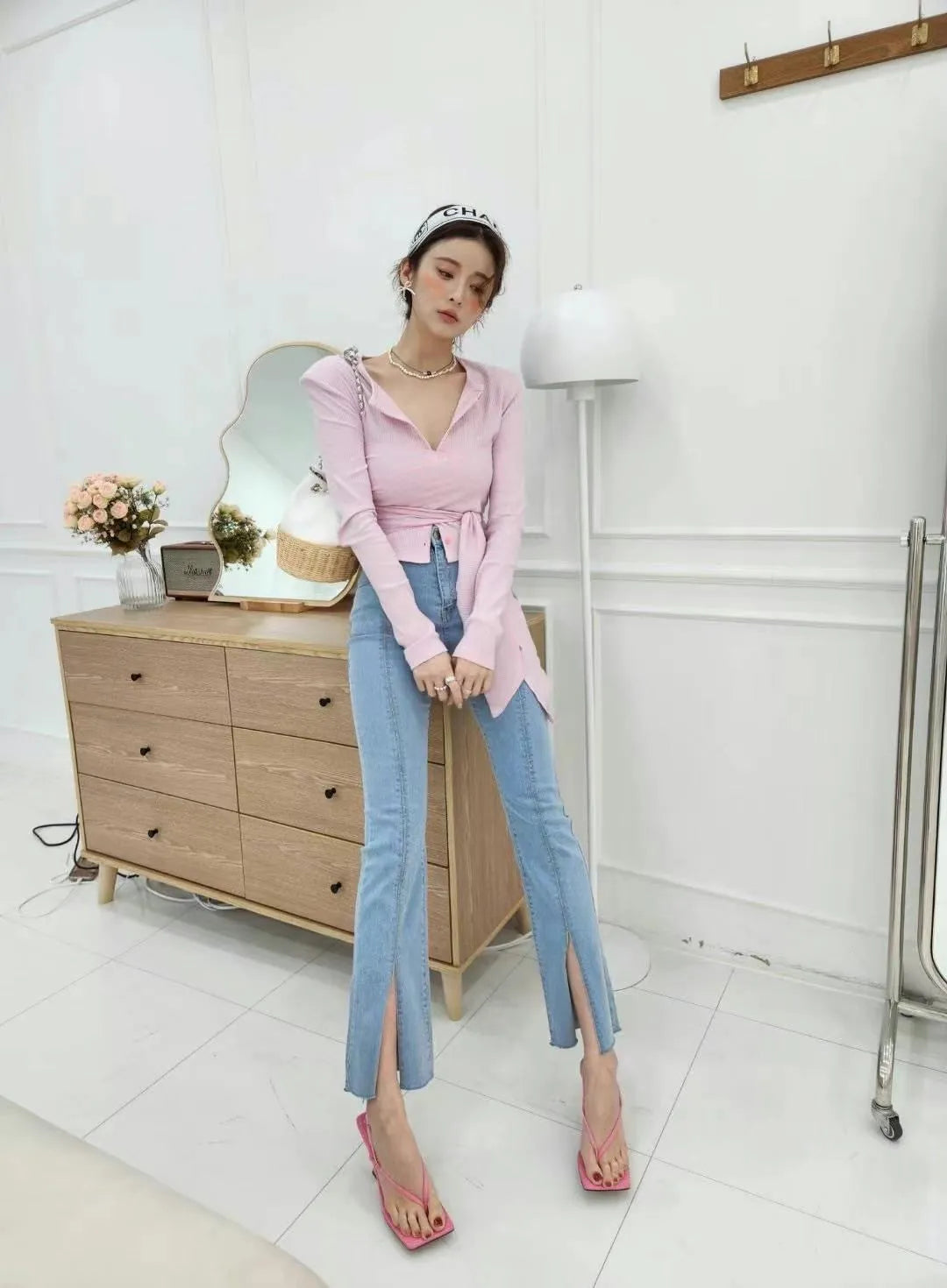 Pinky stripes tie top