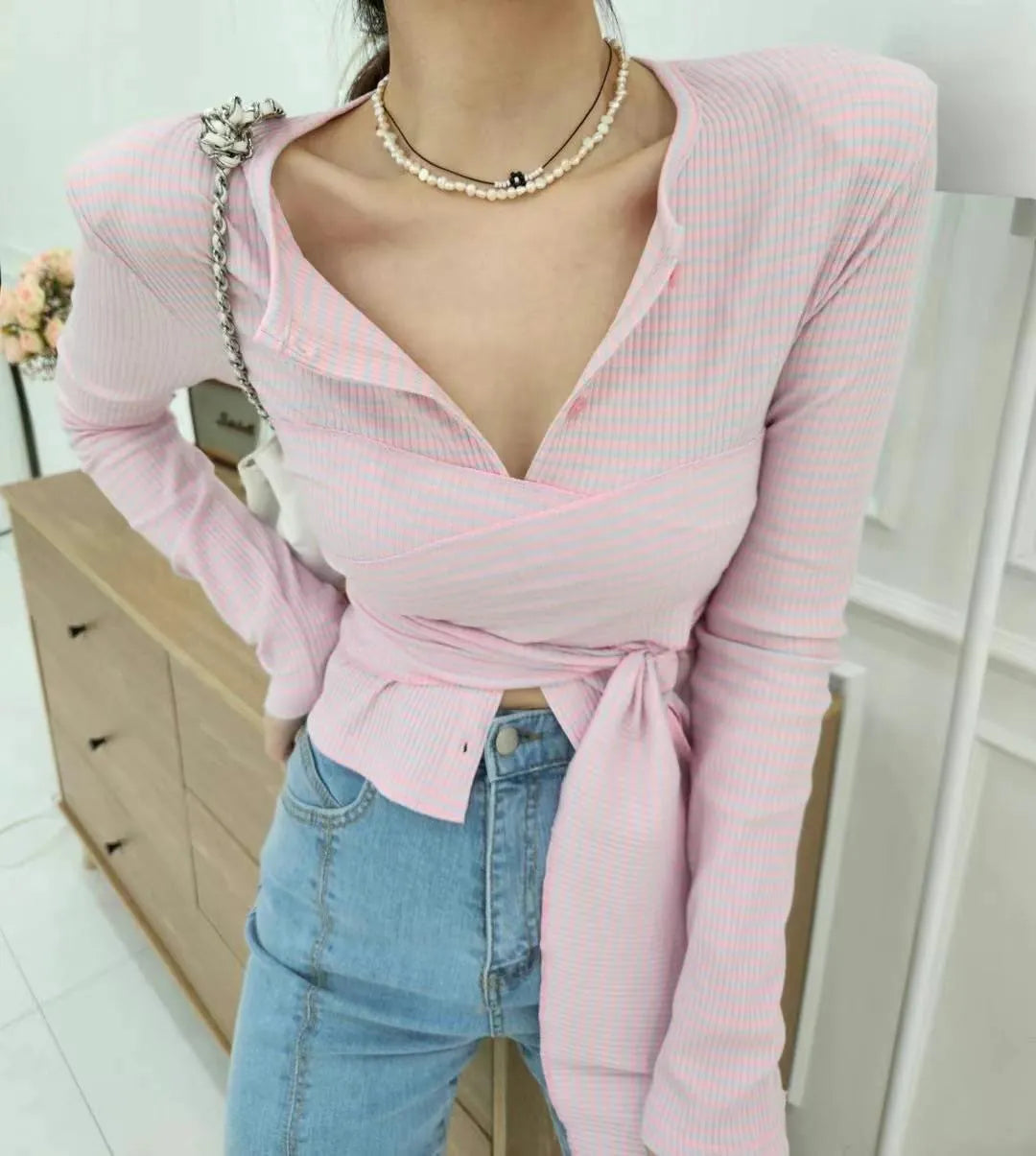 Pinky stripes tie top