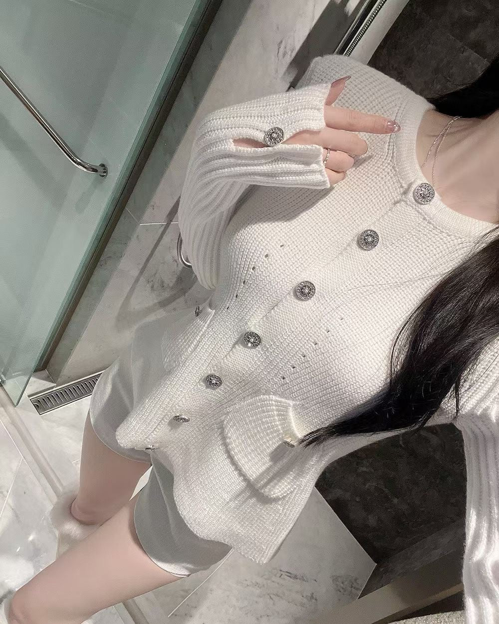 MS51009 Monarch button knit top