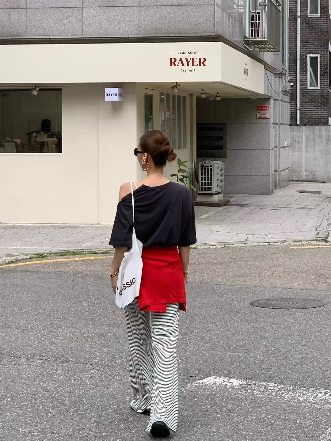 MS60723 Retro off shoulder tee