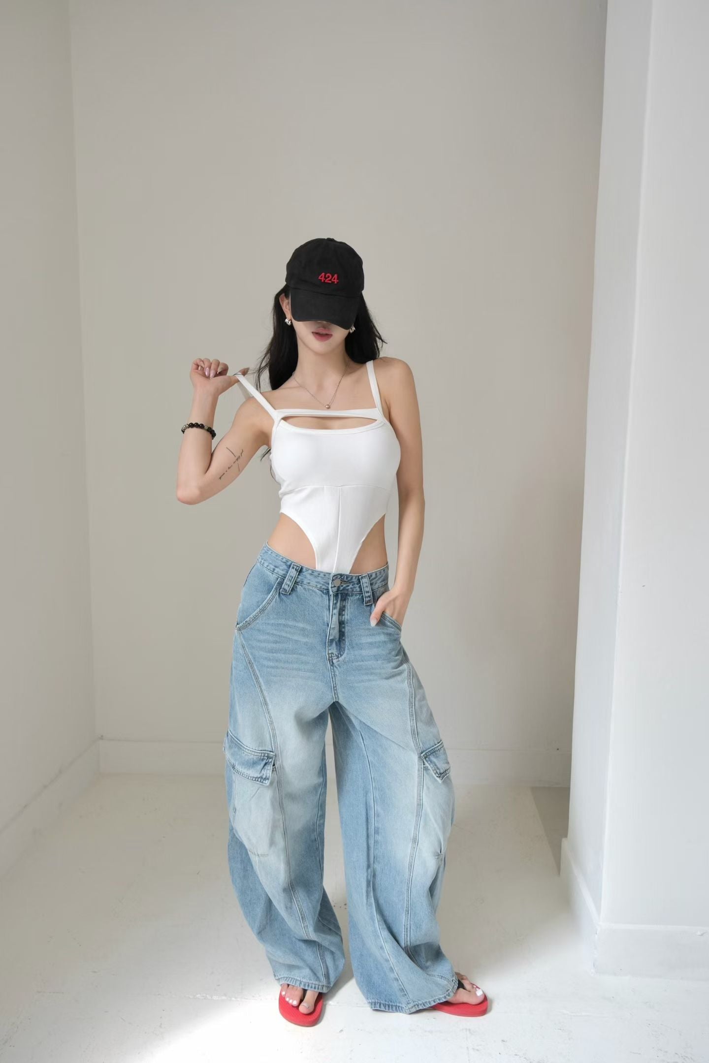 MS60631 Jade street style cross top