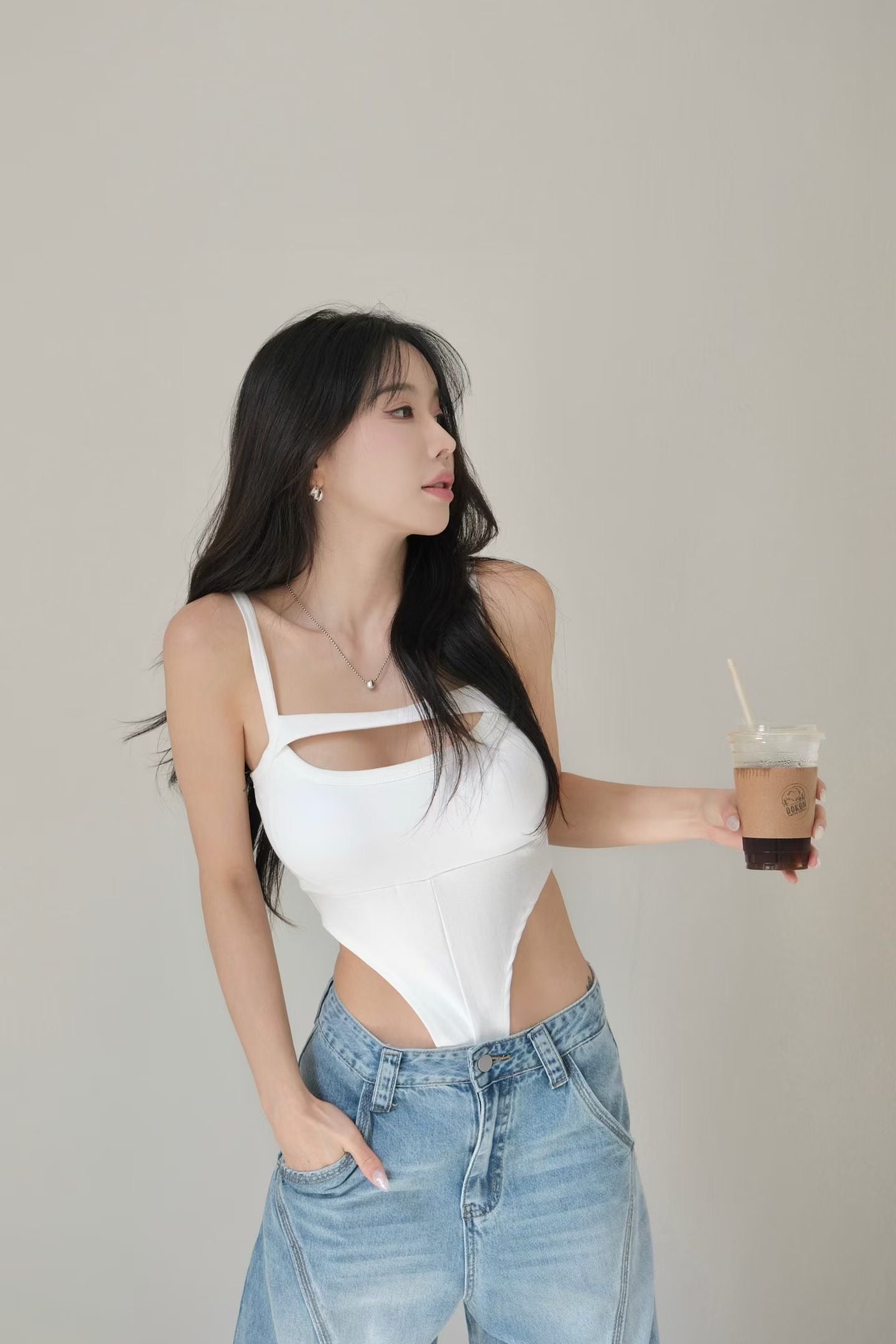 MS60631 Jade street style cross top