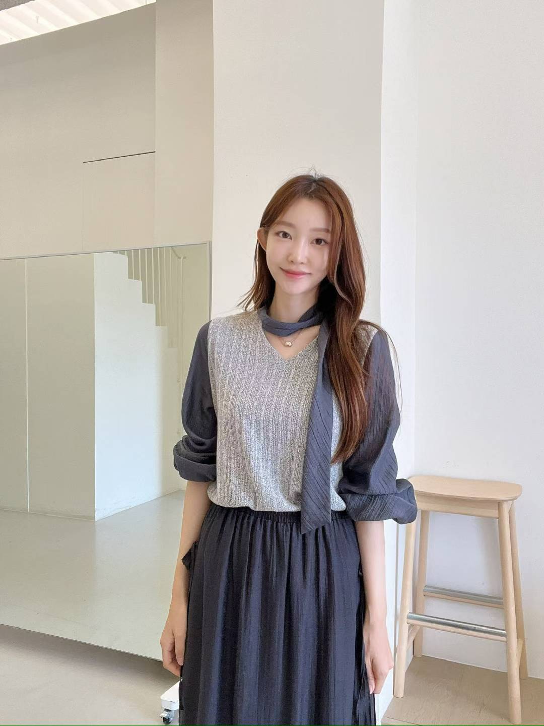 MS51027 Scarf blouse