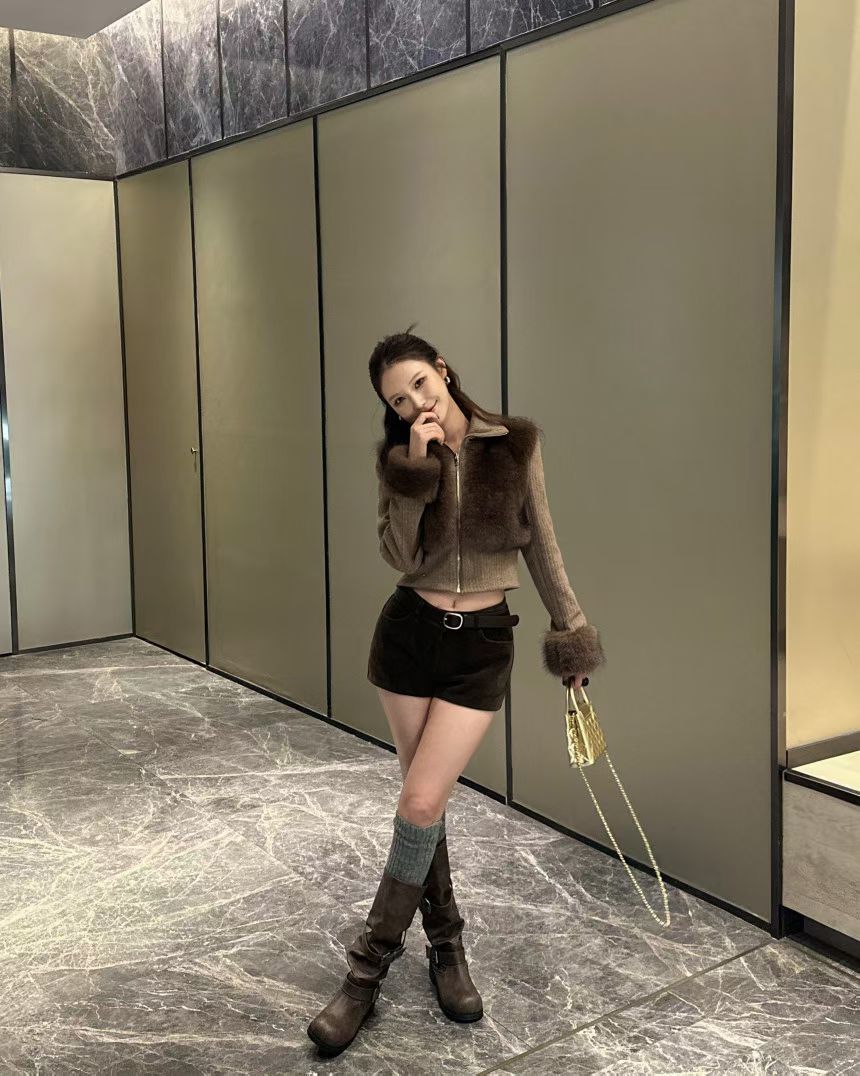 MS51243 Poin fur jumper