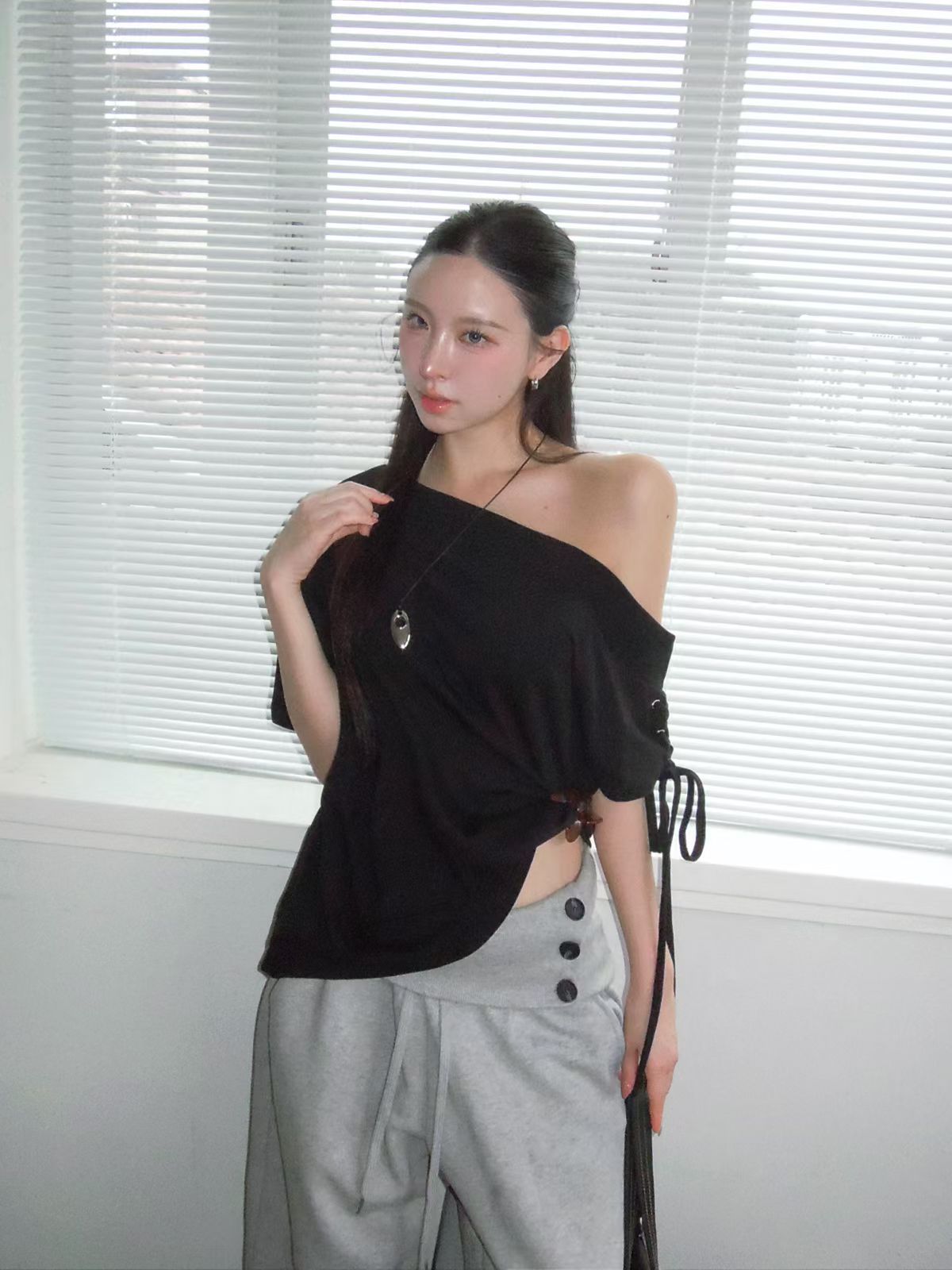 MS60813 Asymmetric one shoulder tee