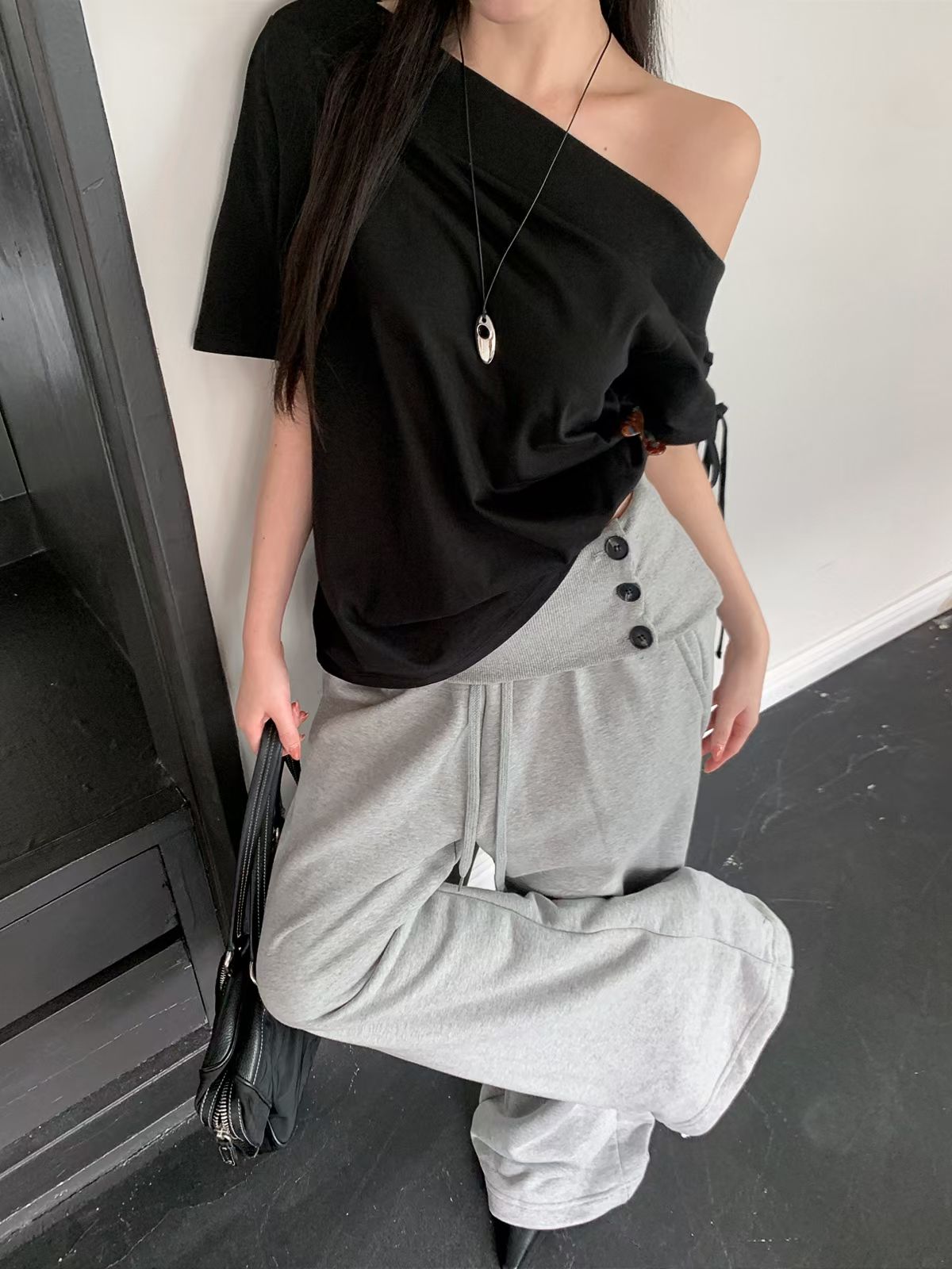 MS60813 Asymmetric one shoulder tee