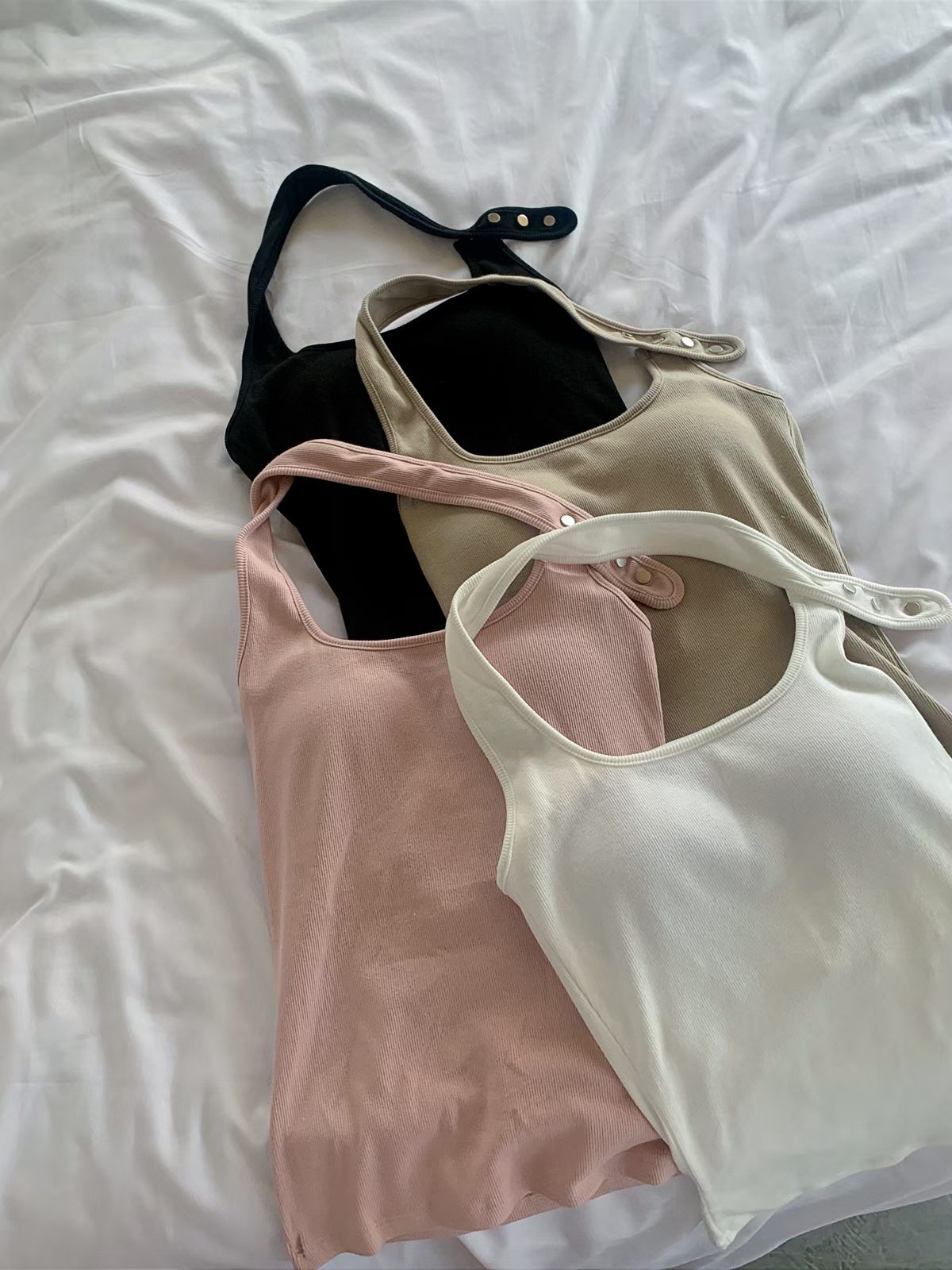 MS60230 Belle halter bratop