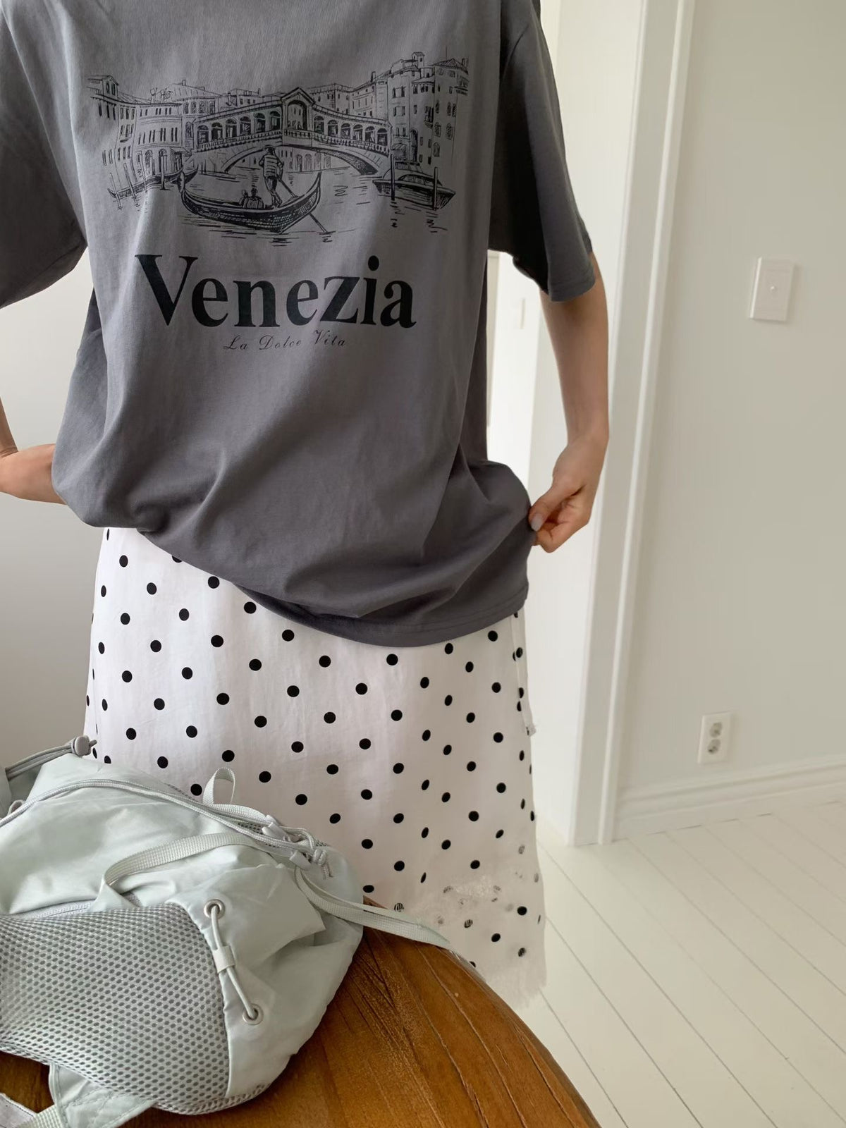 MS60925 Venezia word tshirt