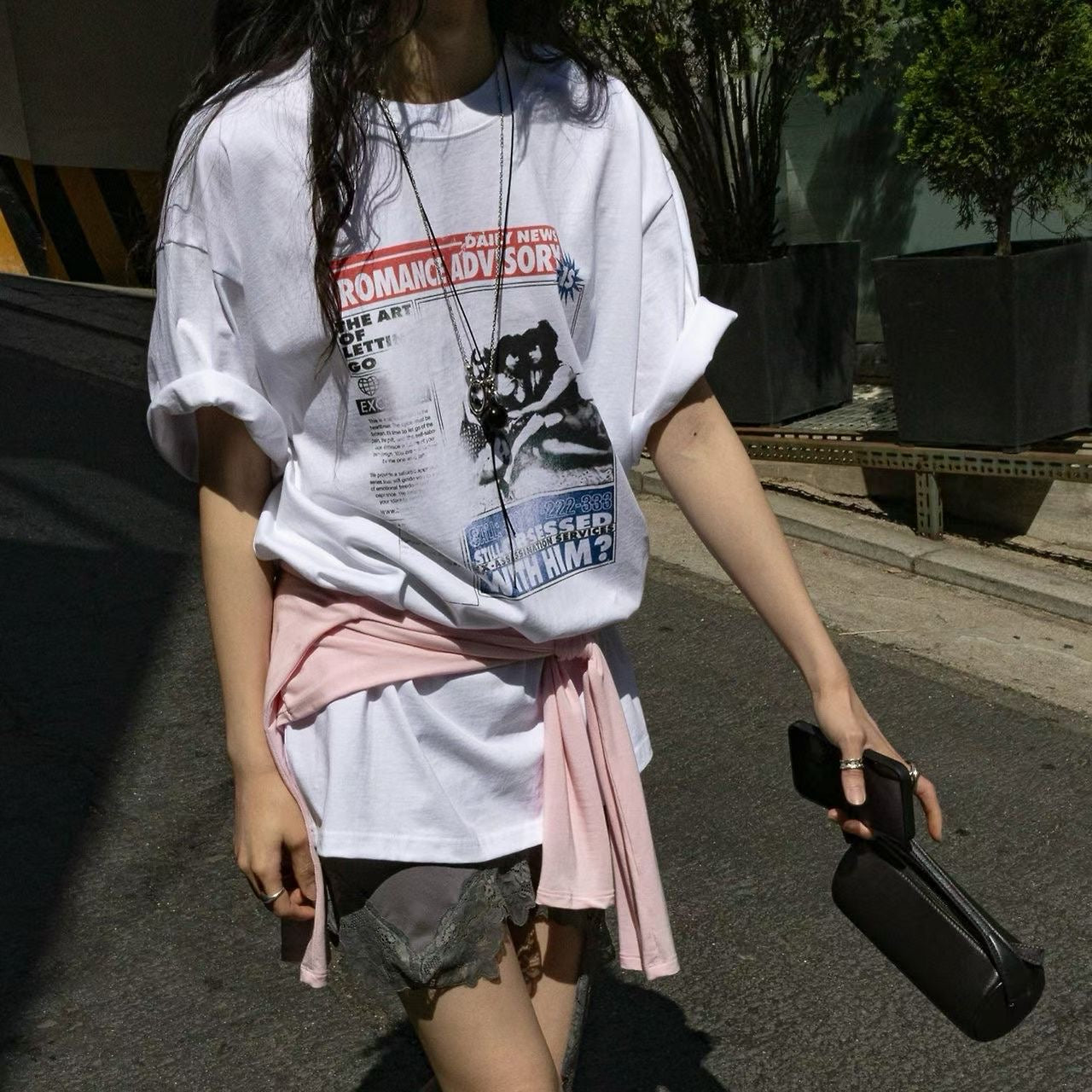 MS60521 Newspaper graphic tshirt