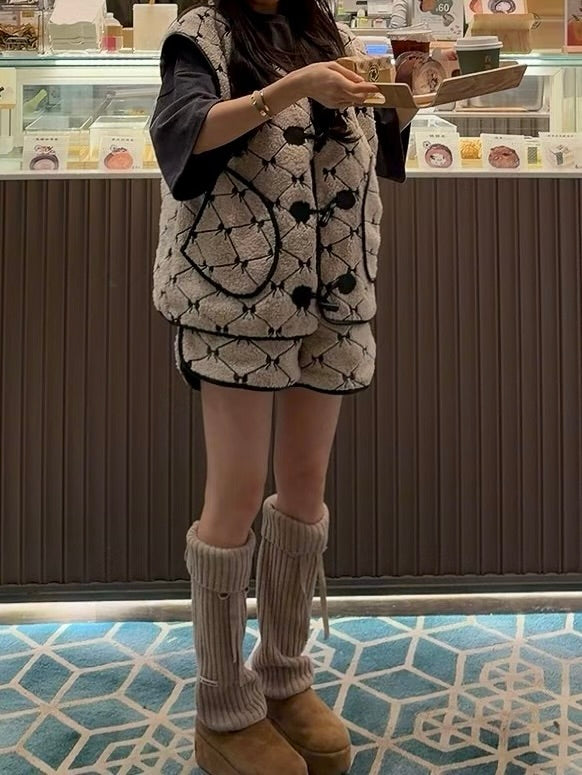 MS51249 Ribbons vest set