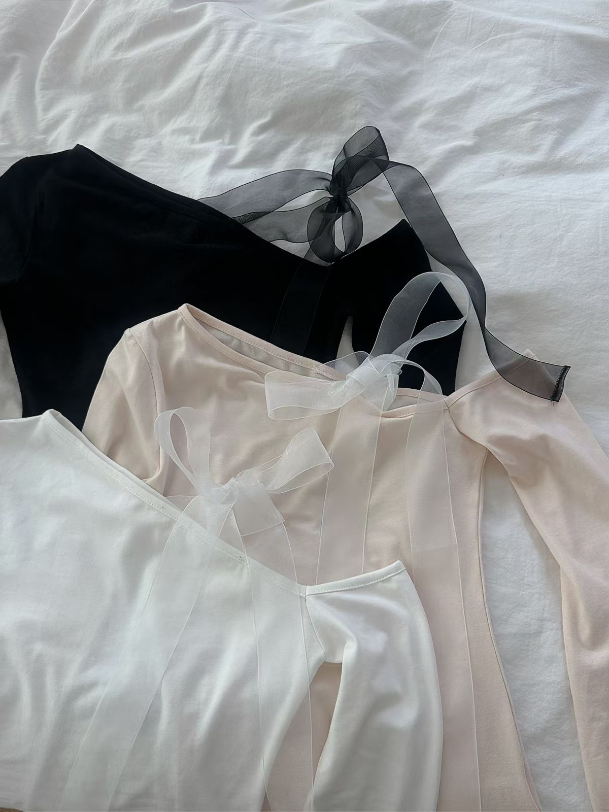 MS60416 Soft ribbon shoulder top