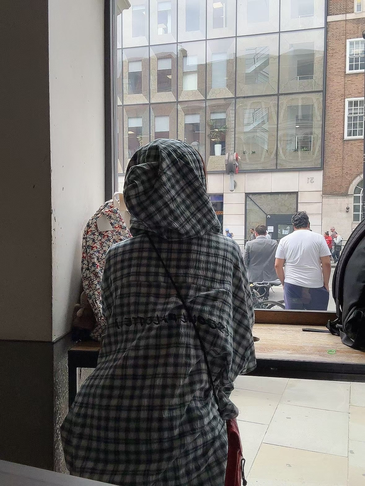MS50813 Checked hoodie outer