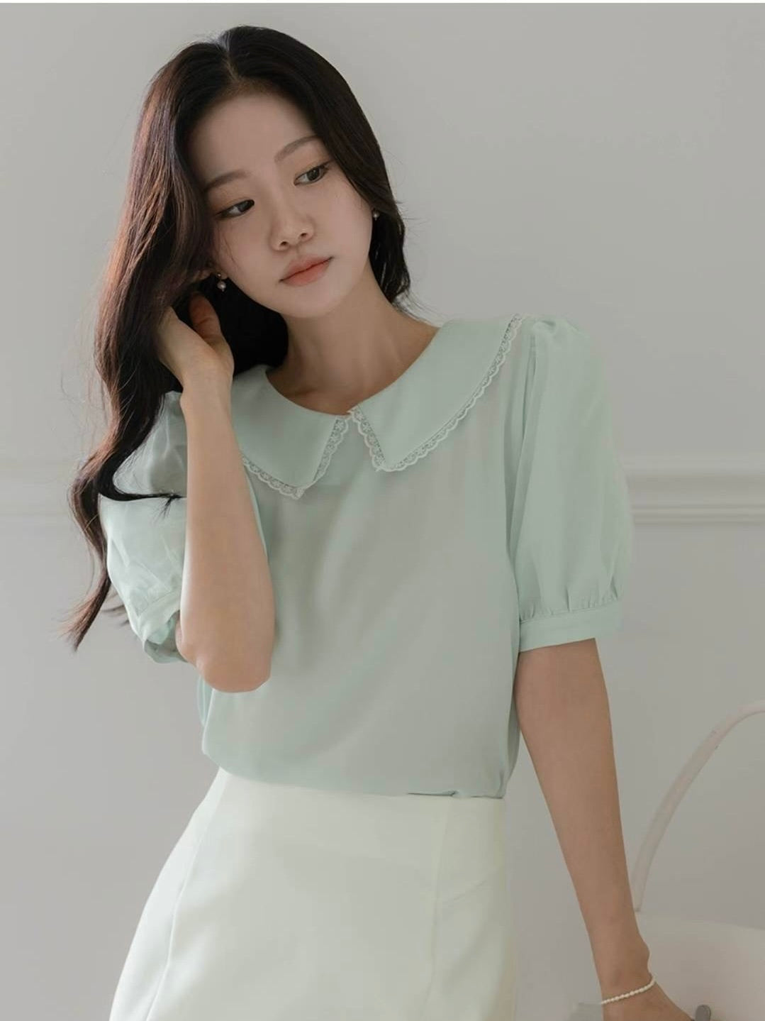 MS50862 Cloudy lace blouse