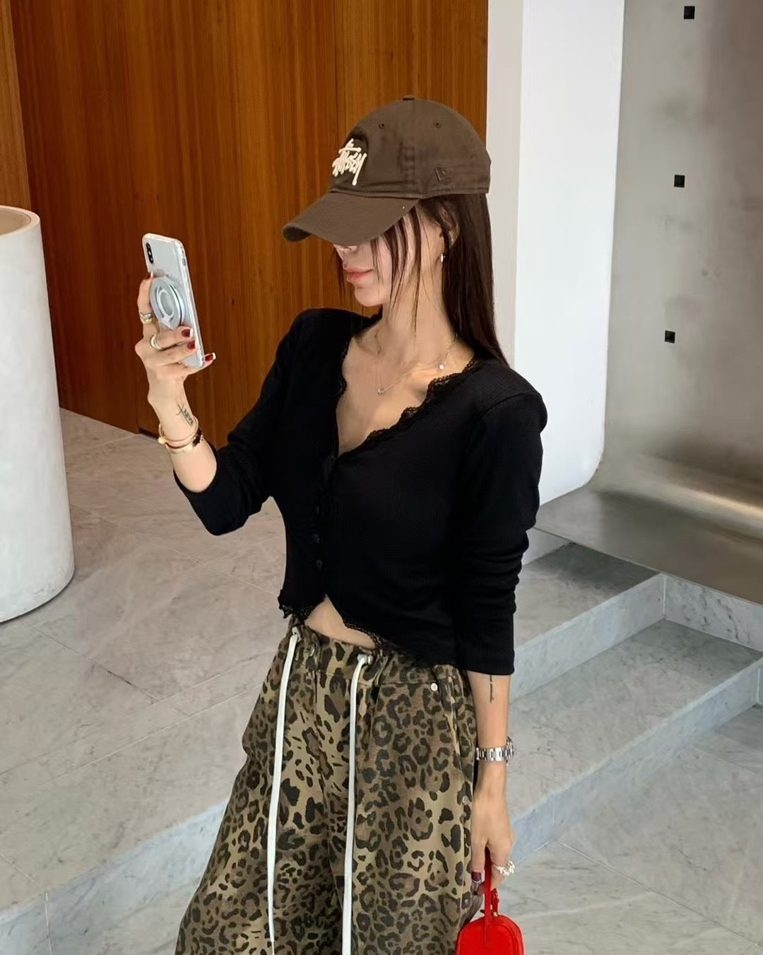 MS50912 V lace long sleeve tee