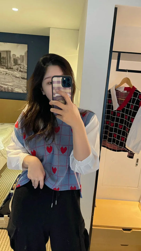 Heart shape knit top blue