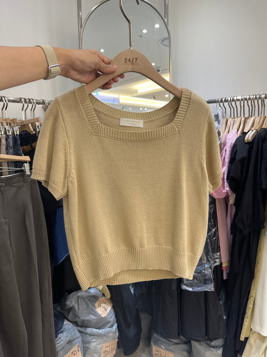 Basic knit top