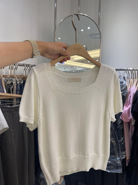 Basic knit top