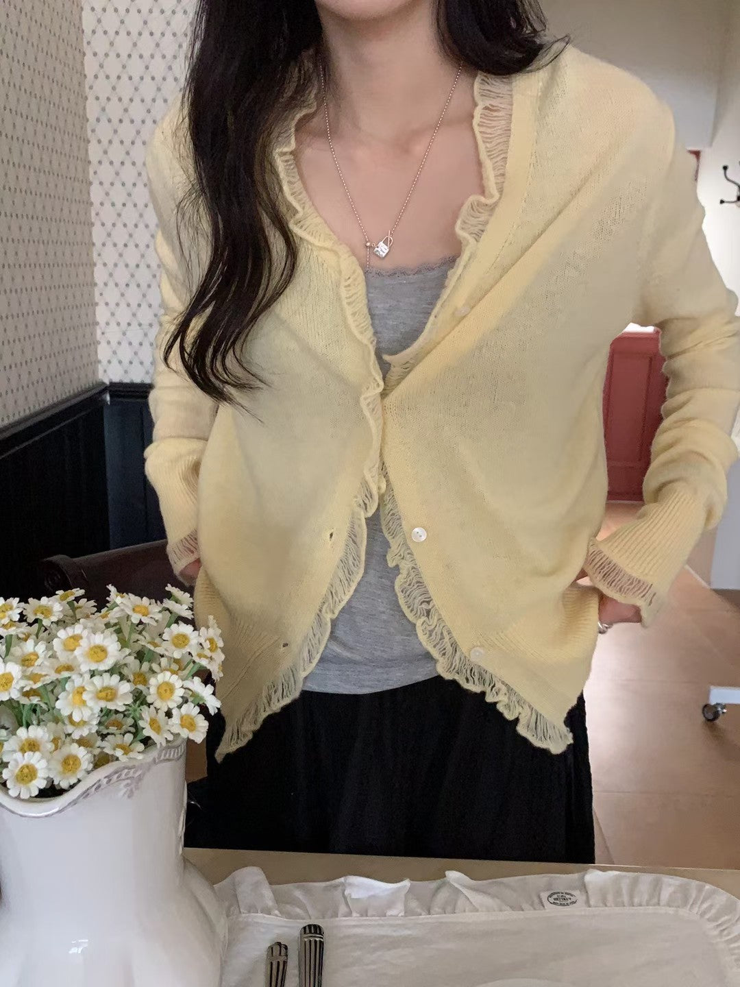 MS60256 Soft ruffle wool cardigan
