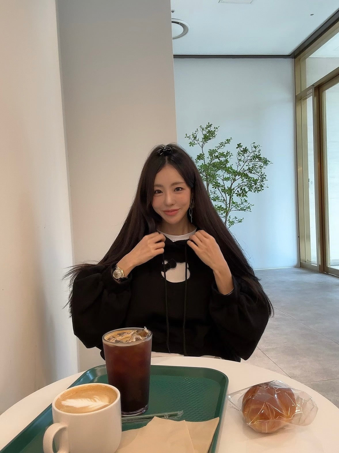 MS51037 Kitty ribbon hoodie