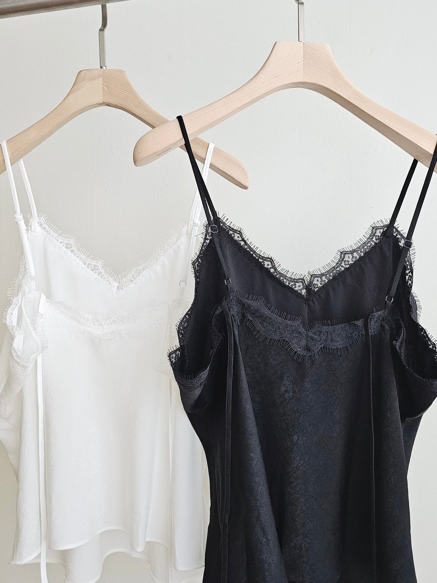 MS60238 Soft lace cami top
