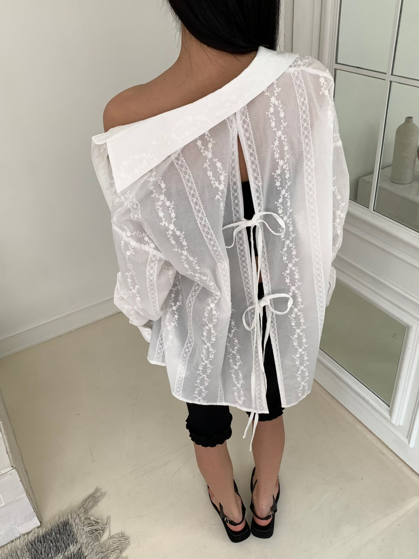 MS60403 Veil whisper tie back blouse