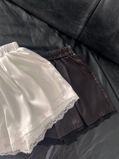 MS60404 Silk ease lace trim shorts